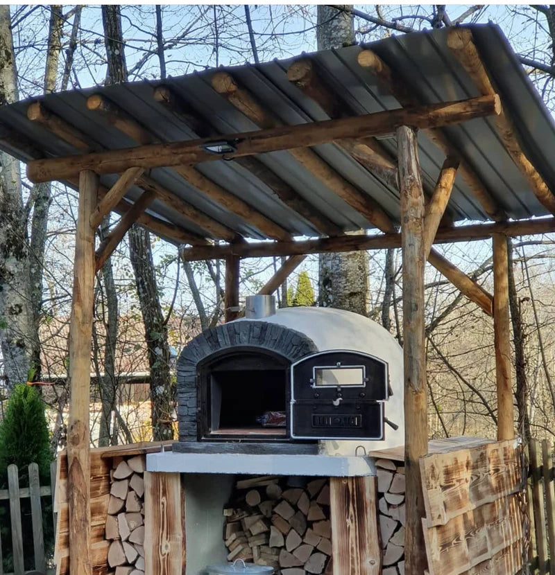 Authentic Ventura Premium Black Pizza Oven Wood-fired Traditional Handmade High-quality Outdoor Cooking Crust Flavorful Heat Insulation Design